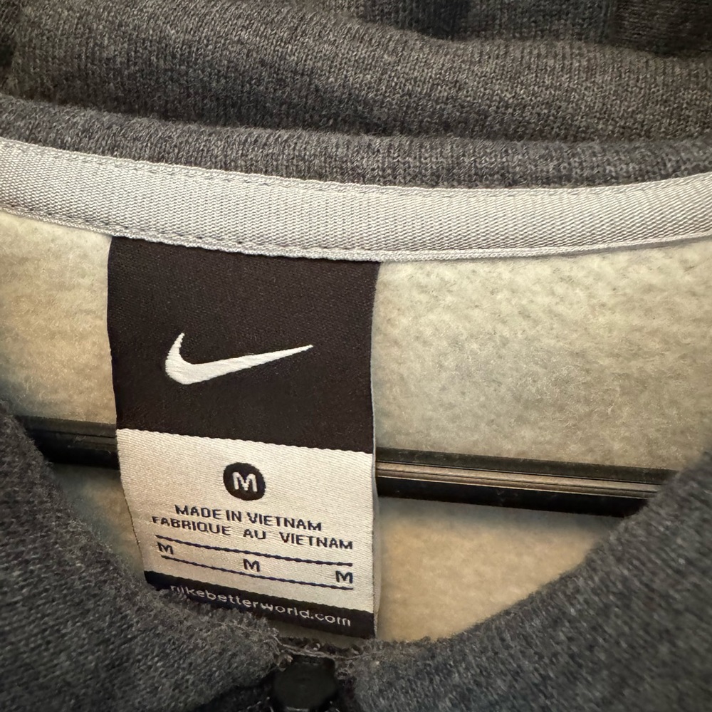 NWOT women’s Nike Clemson sweatshirt, size medium - Picture 7 of 8